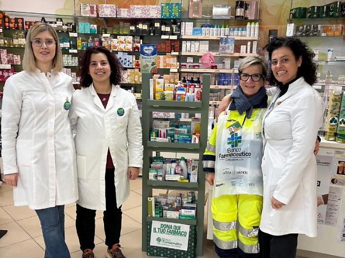 raccolta del farmaco farmacie senesi