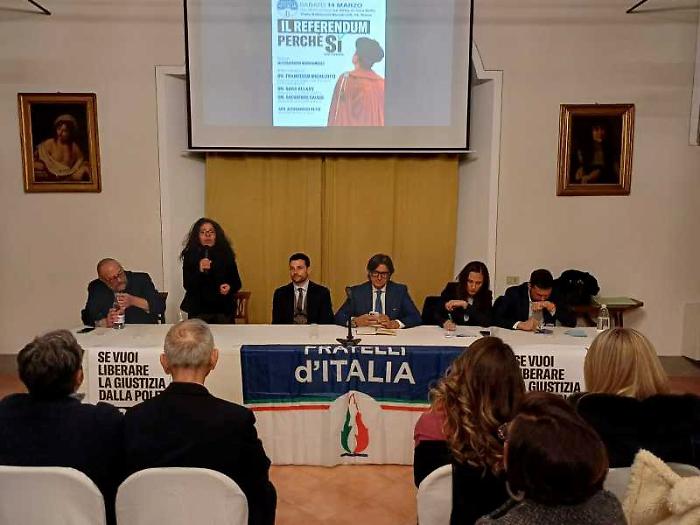 iniziativa Fdi sul referendum