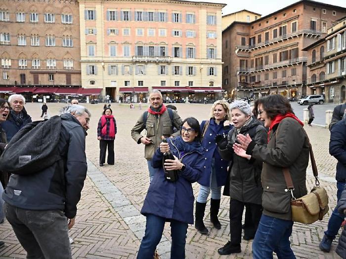 Vittoria no Piazza del Campo