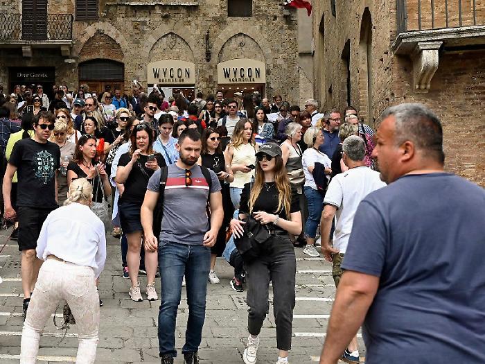 turisti a Siena