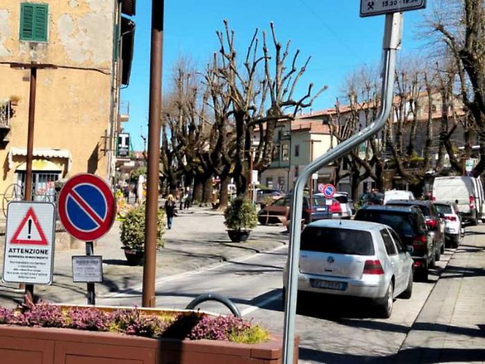 Ztl, confronto ad Abbadia San Salvatore