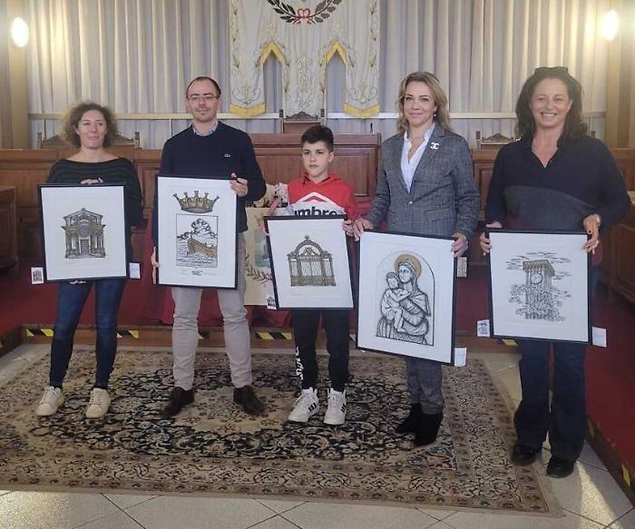 Follonica, le chine di Lorena Ceccarelli dedicate al Centenario colorano il Natale di Follonica?