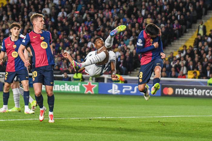 Gol e spettacolo nella semifinale di andata, Barça-Inter 3-3