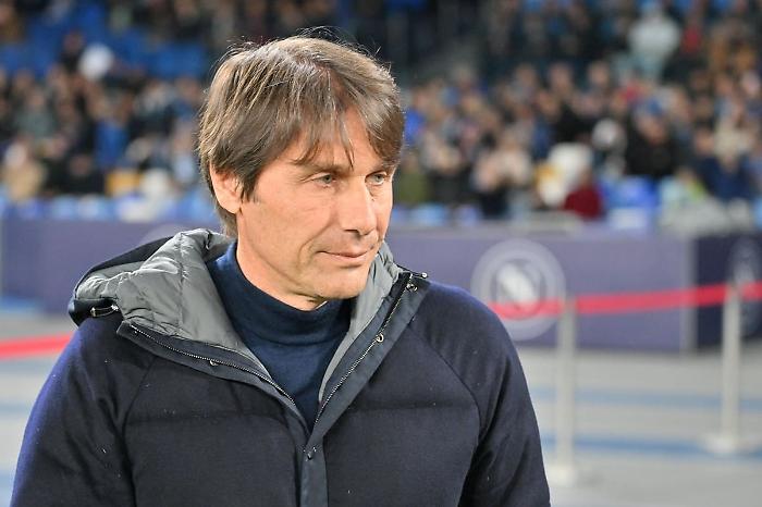 Conte resta sulla panchina del Napoli, sui social il video ufficiale