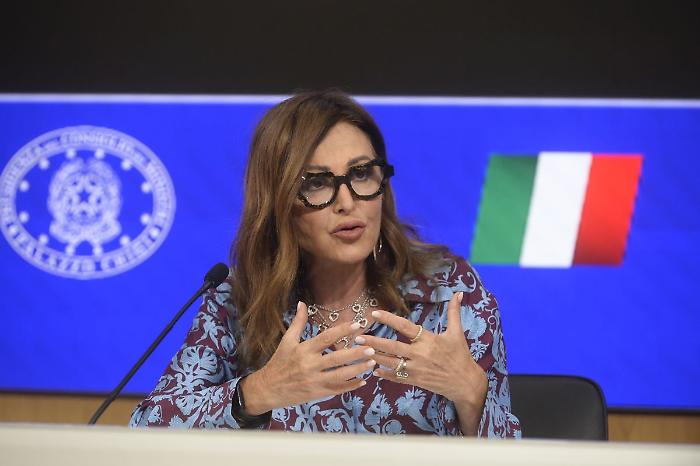 Turismo, Santanchè "Nazione grande bellezza, 96% territorio da scoprire"