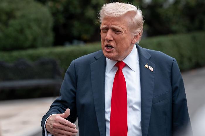 Gaza, Trump "Hamas dovrà accettare l'accordo"
