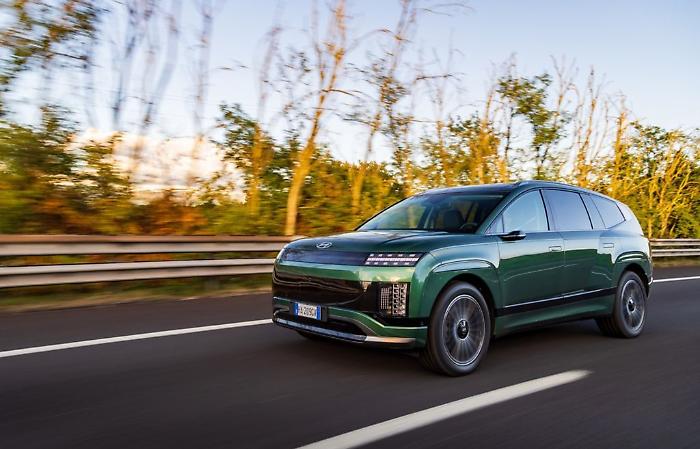 IONIQ 9, debutta in Italia l'innovativa Lounge EV di Hyundai