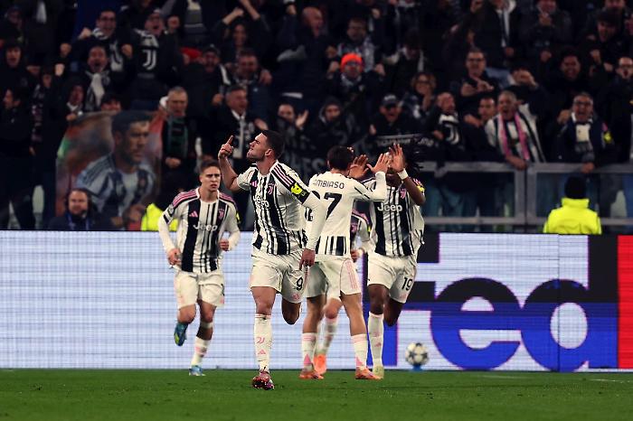 Juventus-Sporting Lisbona 1-1, Vlahovic risponde ad Araujo