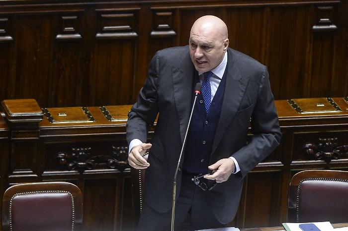 Ucraina, Crosetto "Il piano Usa è molto duro con Kiev, ma è un inizio"