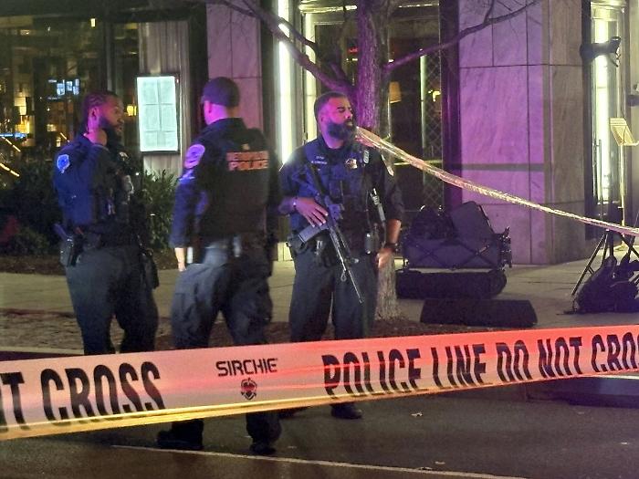 Sparatoria a Washington, Trump "È la più grande minaccia alla sicurezza nazionale"