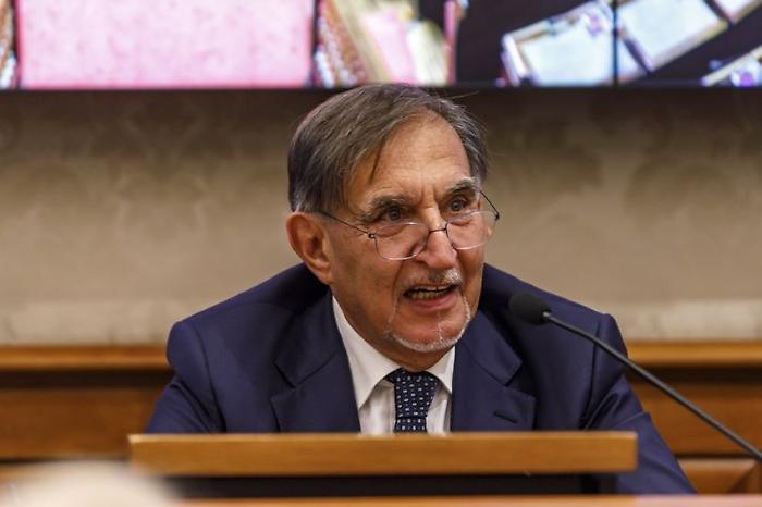 La Russa "Sulla legge elettorale le forze politiche devono trovare risposte"