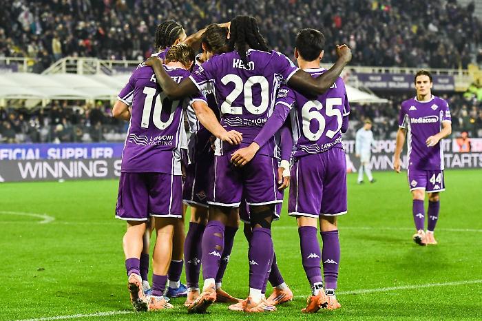Risveglio viola, la Fiorentina travolge 5-1 l'Udinese e vince la 1^ gara