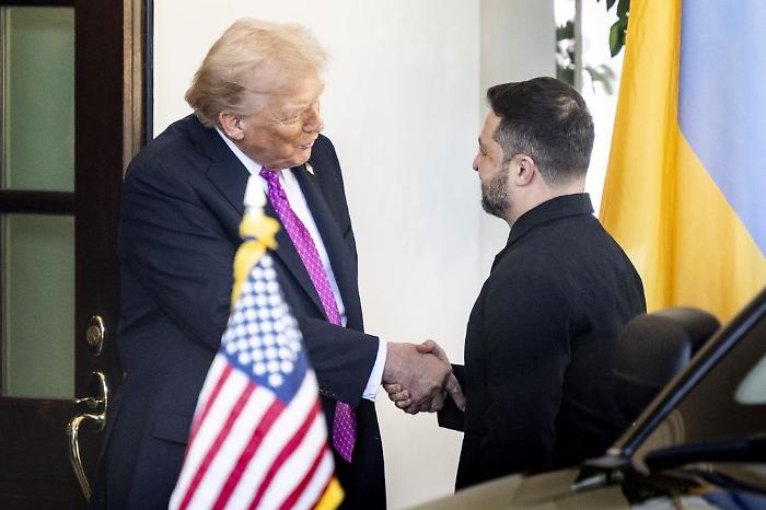 Vertice sull'Ucraina, Trump "Molto vicini alla pace". Zelensky "Colloqui positivi"