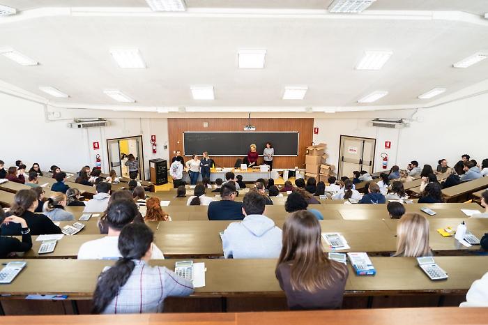 Medicina, pubblicata la graduatoria dopo il semestre filtro. Oltre 22 mila idonei