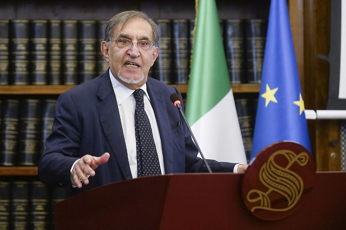 Antisemitismo, La Russa "Tanti devono fare esame di coscienza"