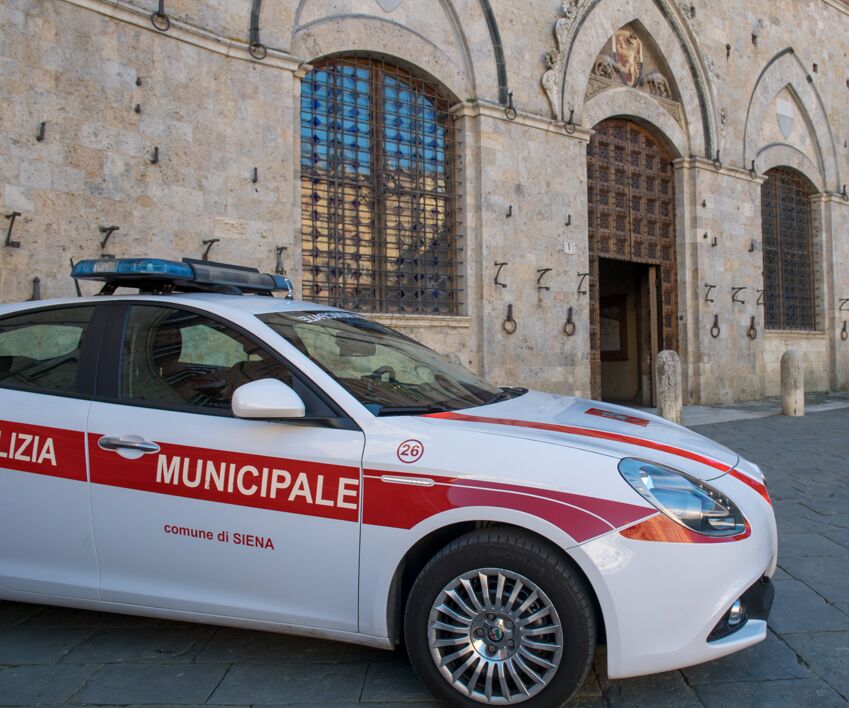 Nuovo strumento per la polizia municipale di Siena